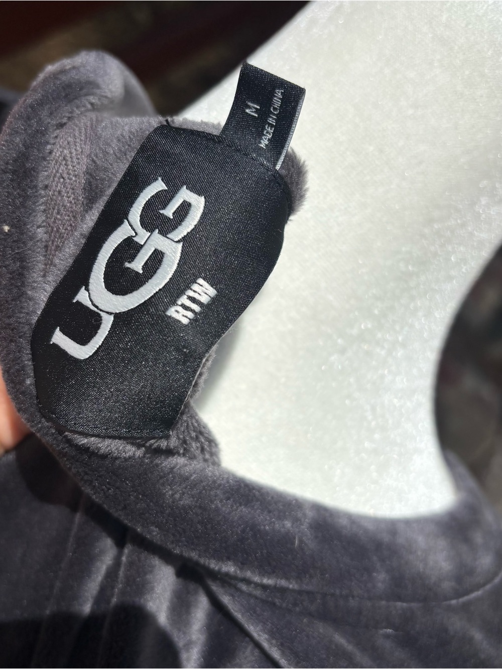 UGG Beckner Cropped Gray Velvet Long Sleeve Pullover Sweatshirt - Picture 8 of 9